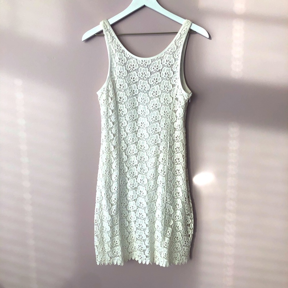 Jennifer Lopez White Floral Mini Bodycon Dress